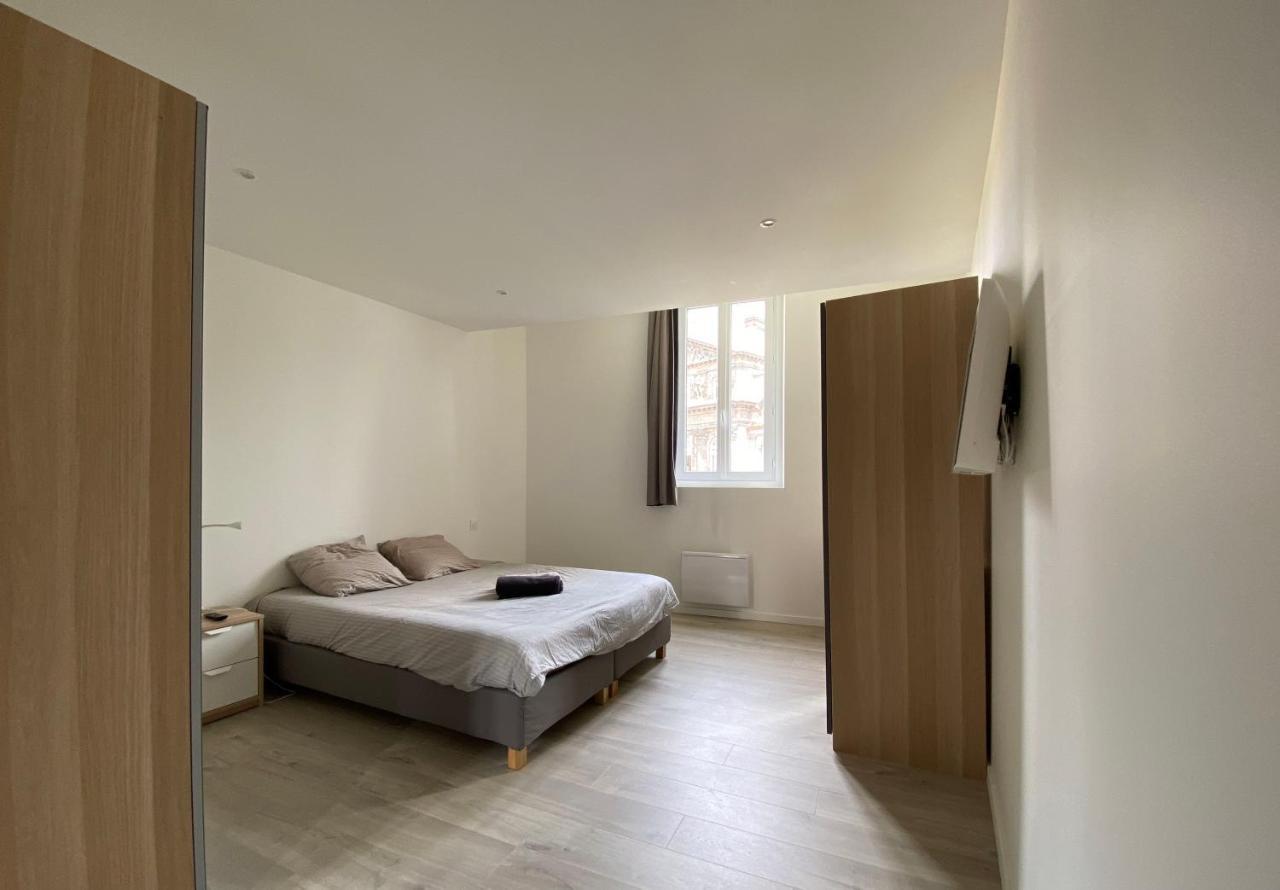 Tour D'Auvergne - Appartements En Plein Centre Ville, Proche De La Cathedrale Et De La Place De Jaude Клермон-Ферран Екстер'єр фото