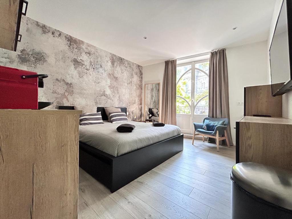 Tour D'Auvergne - Appartements En Plein Centre Ville, Proche De La Cathedrale Et De La Place De Jaude Клермон-Ферран Екстер'єр фото